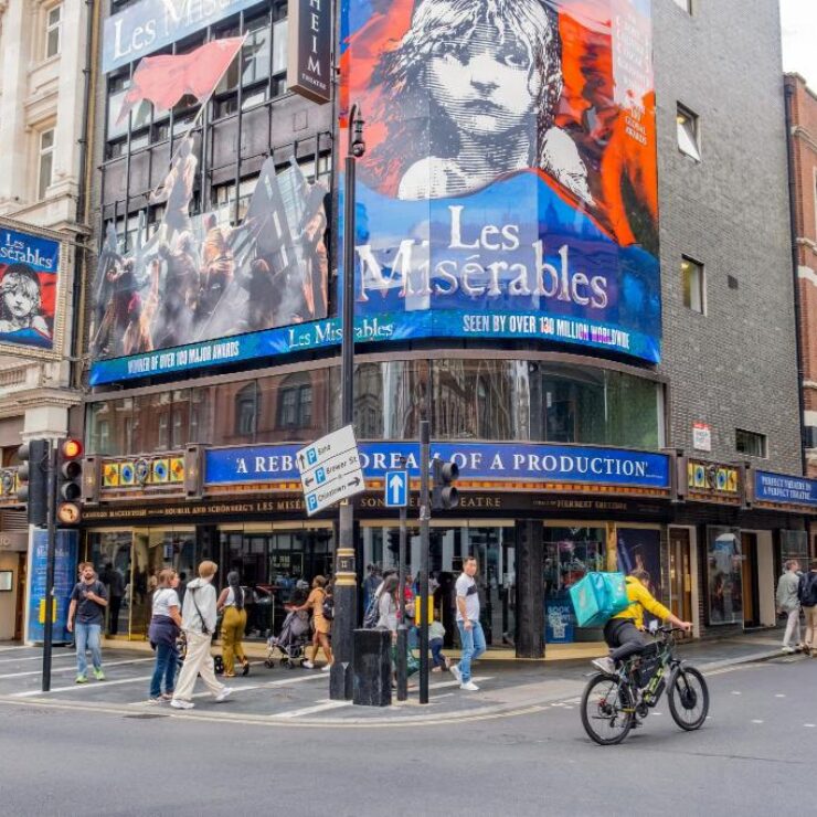 酒店周边购物 Zedwell Piccadilly Circus